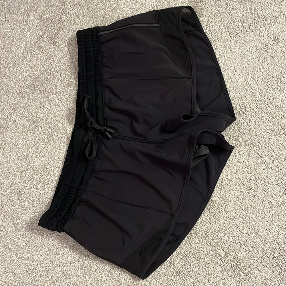 Lululemon running shorts - black - size 6